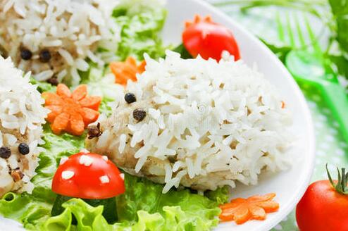 小孩晚餐吃多少合适