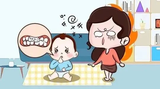 婴儿吃手要不要强行制止?
