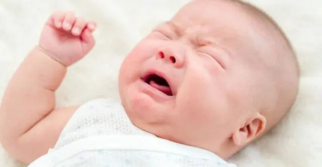新生儿哭闹的12种原因