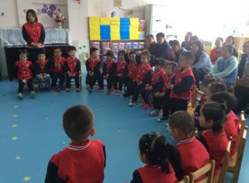 幼儿园大班分苹果数学教案